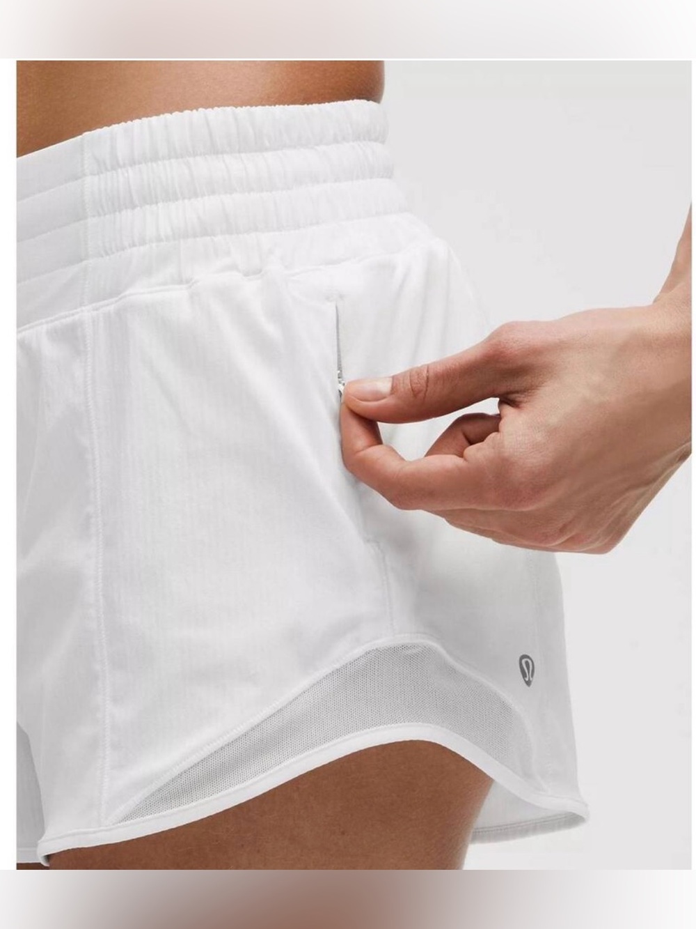 Lululemon size 4 shorts bundle inseam 2.5’ - Picture 4 of 8
